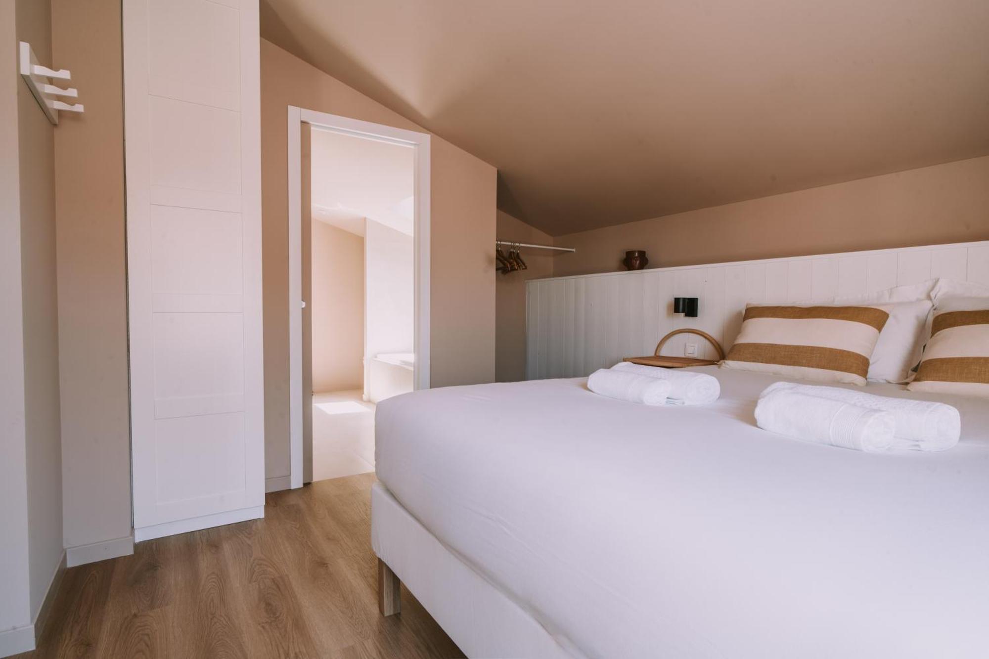 Quietude-Loft Neuf-Clim & Parking Apartment Рокфор-ла-Бедюл Екстериор снимка
